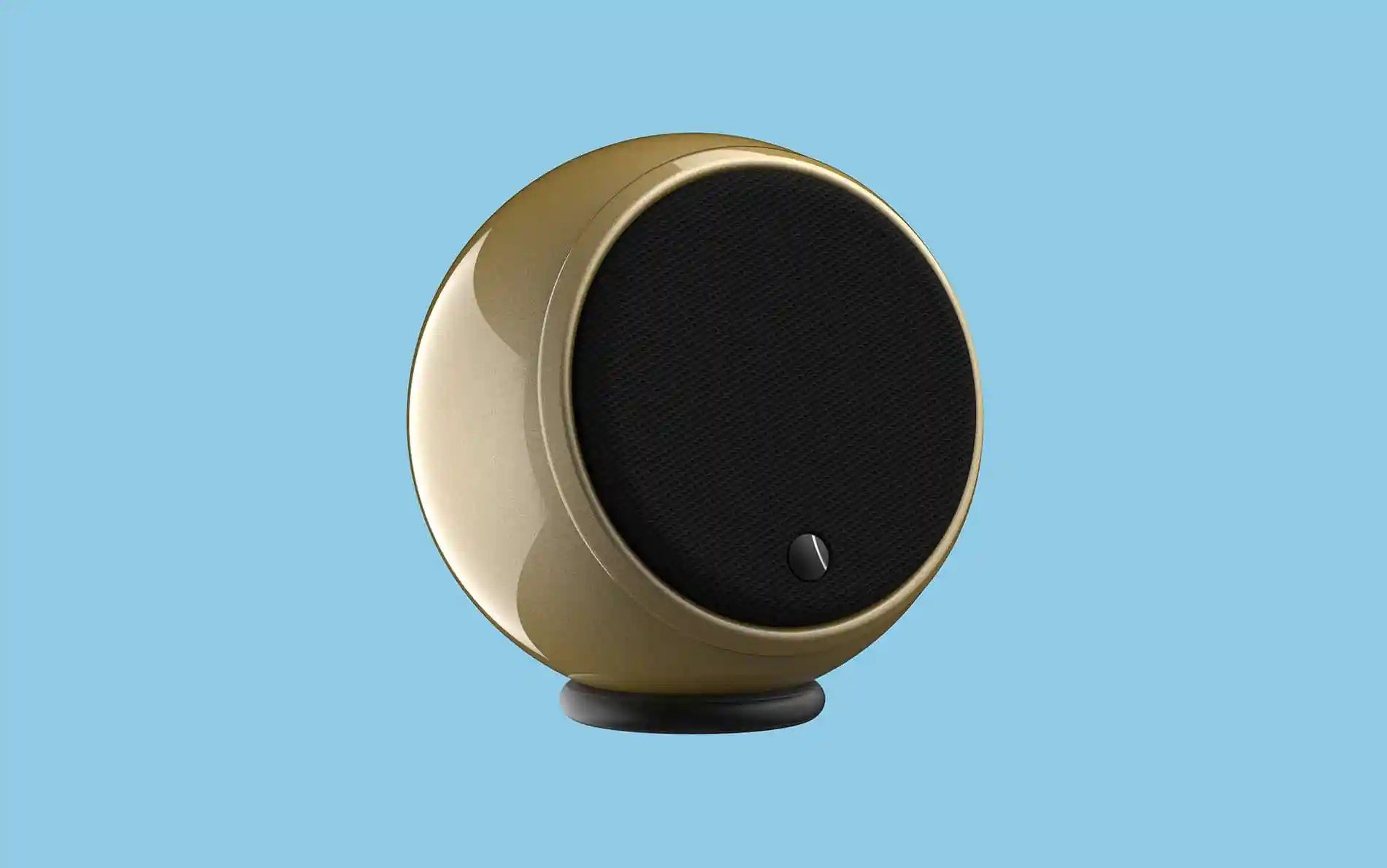 Micro-SE-Gold-Blue-Background