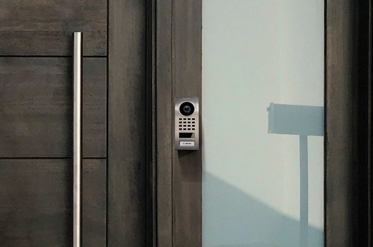 D1101V_suface_wood_door_rgb